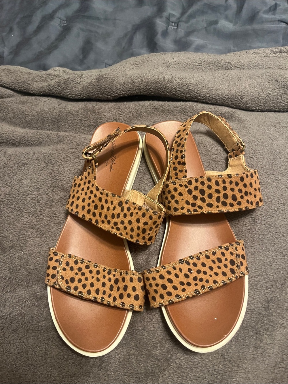 Universal Thread Leopard-Print Tan Slingback Sandals